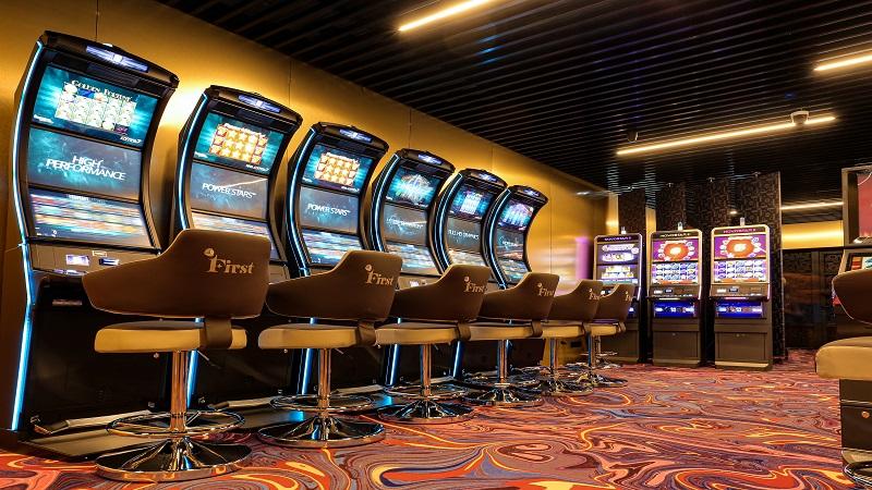 【老虎機贏錢秘訣】拉霸機示意圖 【老虎機贏錢秘訣】拉霸機示意圖